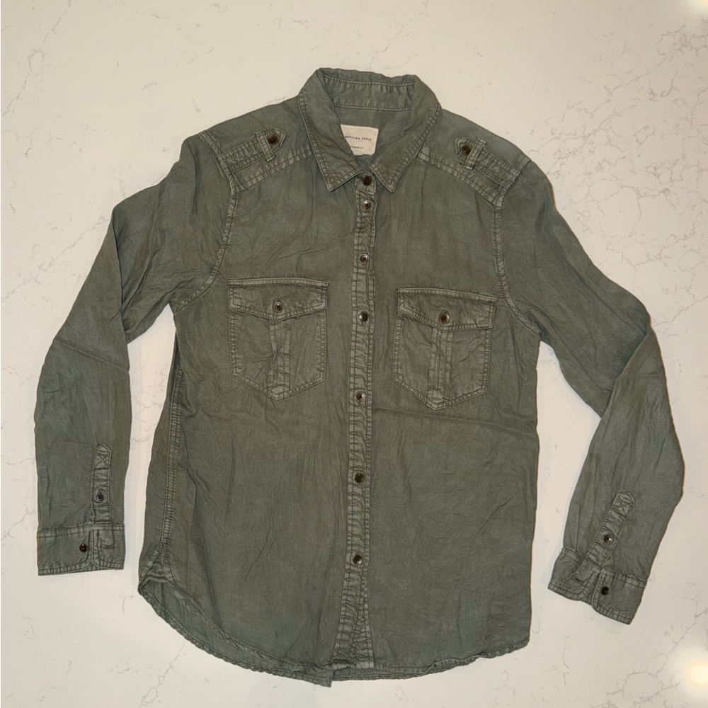 American Eagle Army Green Button-Up Shirt Size Small